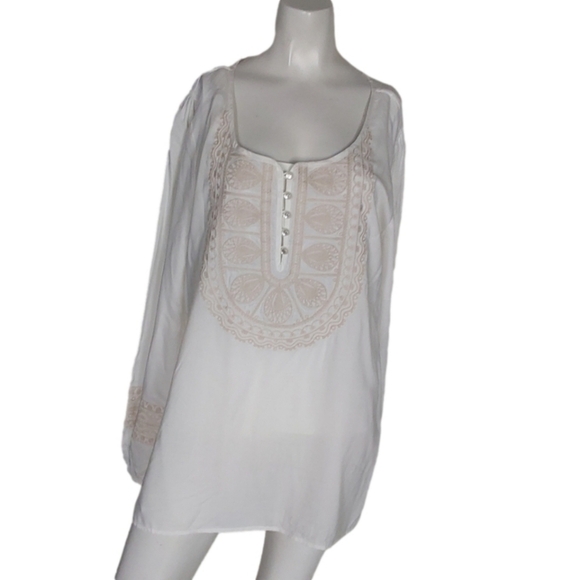 MIRACLE BODY BY MIRACLE SUIT CREAM WHITE FLUTER SLEEVES BLOUSE